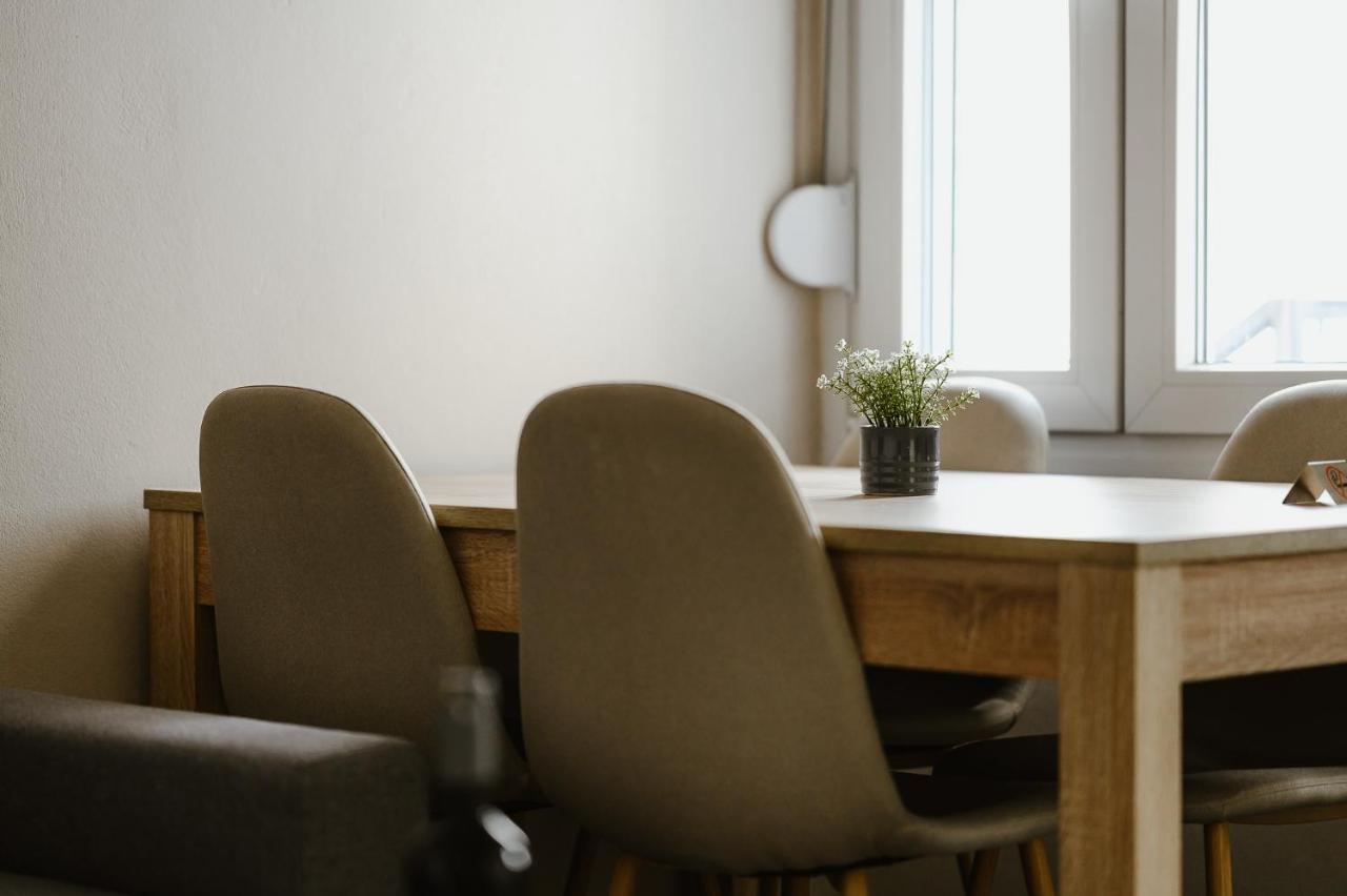 Lb Luxury Apartments Волос Екстериор снимка
