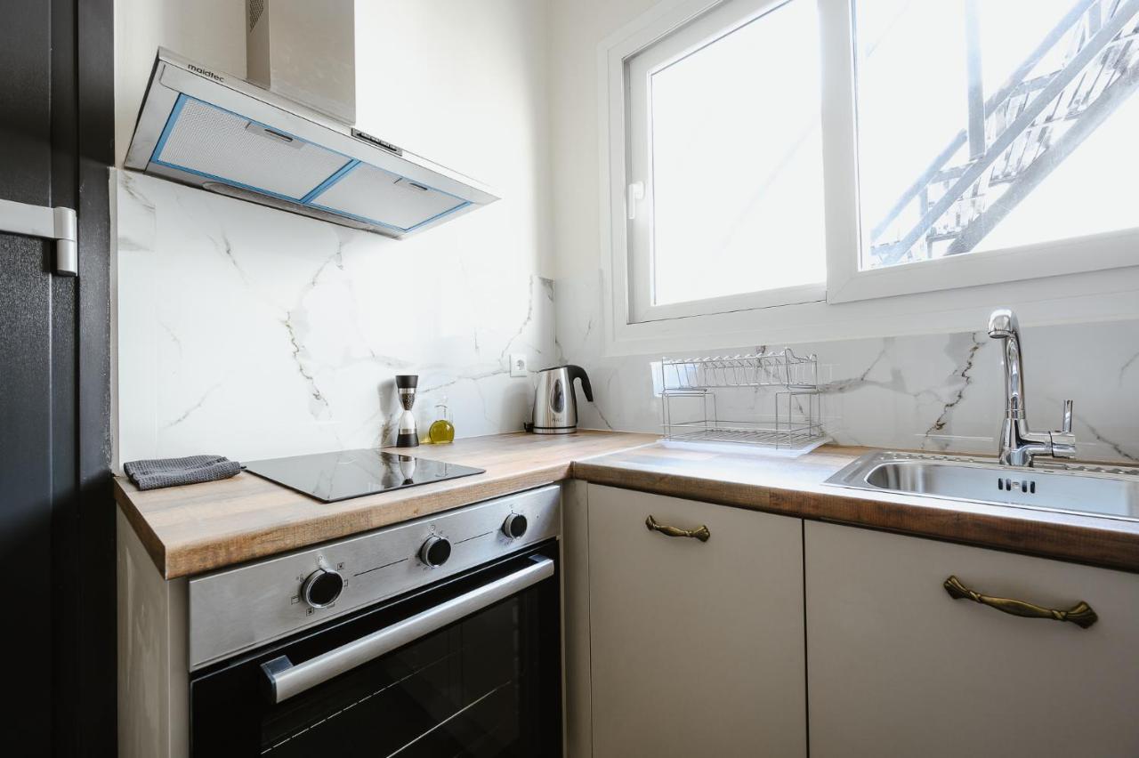 Lb Luxury Apartments Волос Екстериор снимка