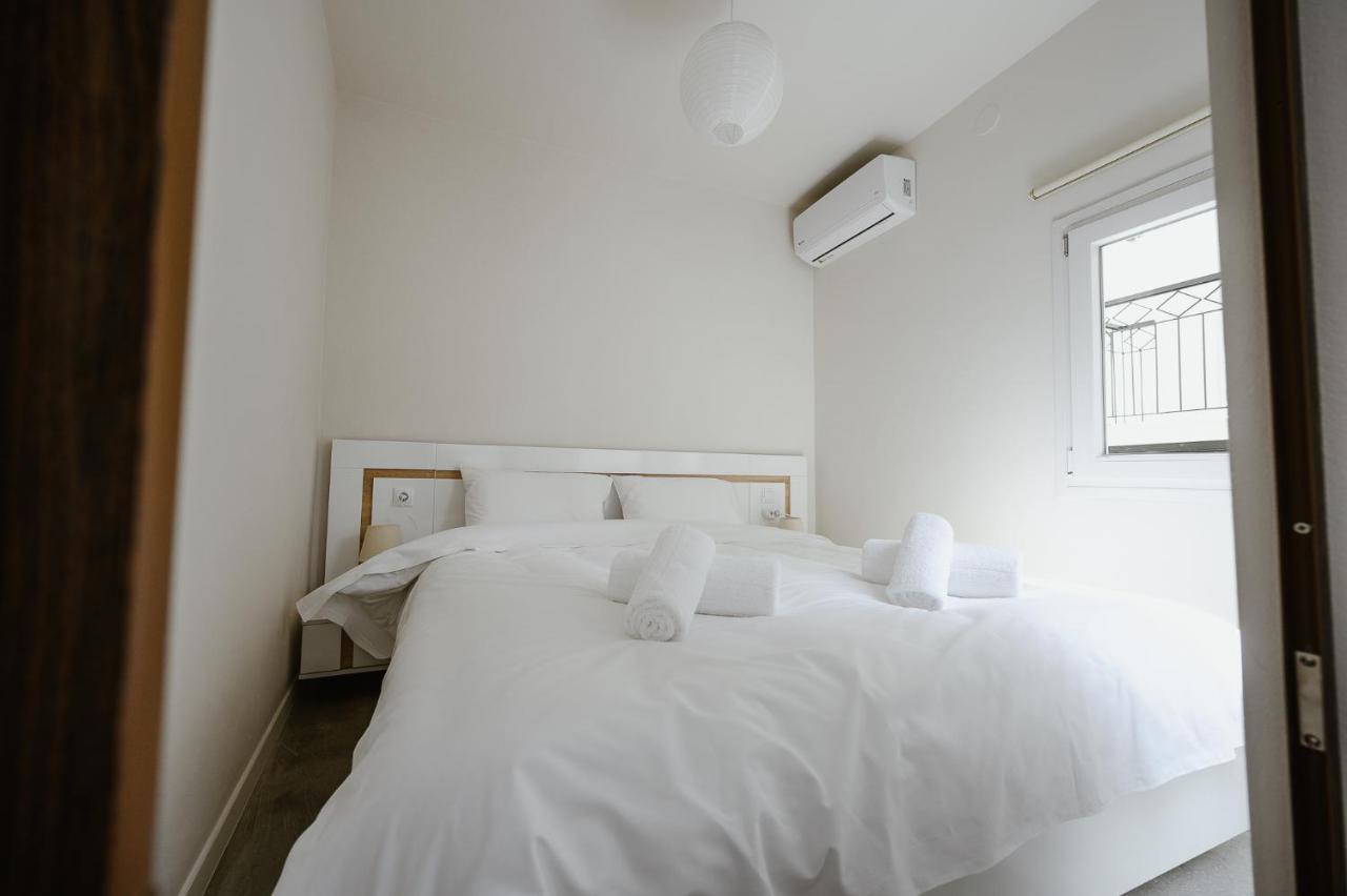 Lb Luxury Apartments Волос Екстериор снимка