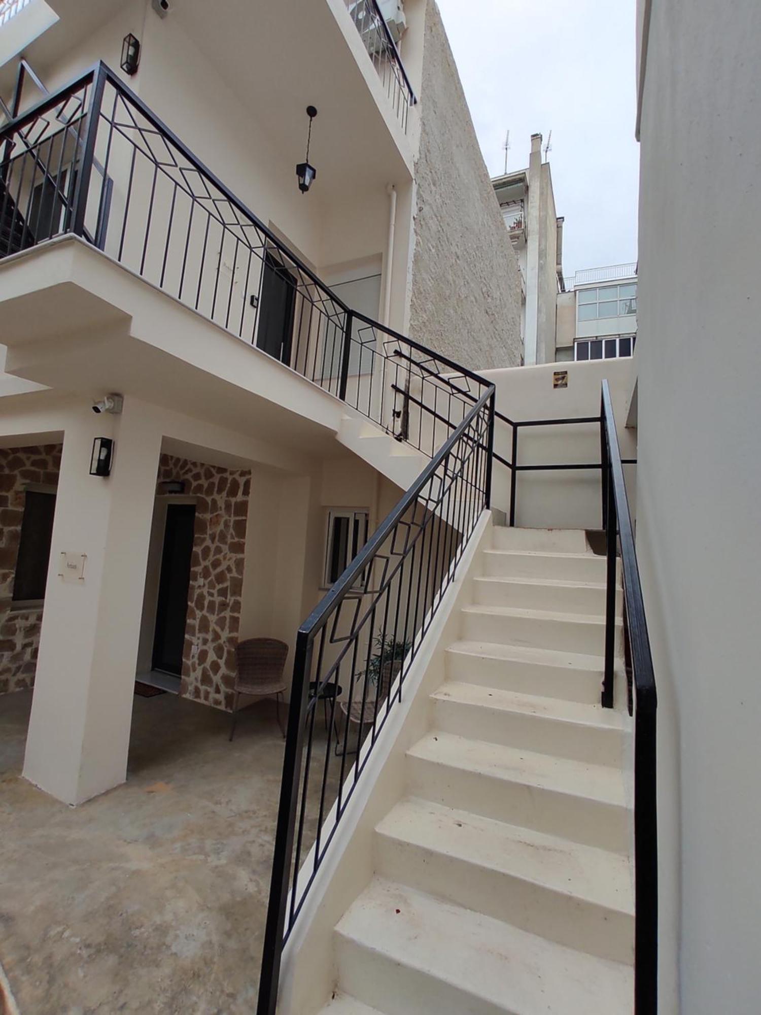 Lb Luxury Apartments Волос Екстериор снимка