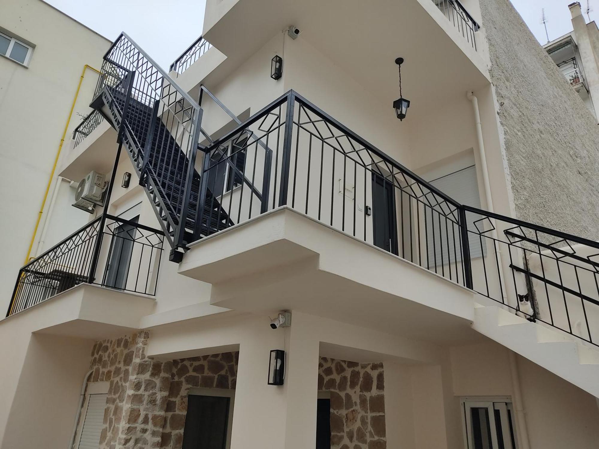 Lb Luxury Apartments Волос Екстериор снимка